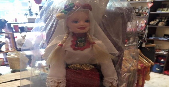 кукла барби с народна носия