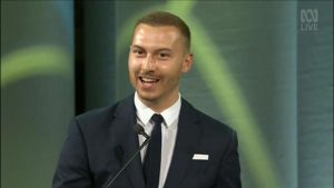 млад австралиец