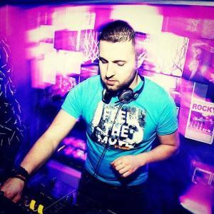 DJ Mascota